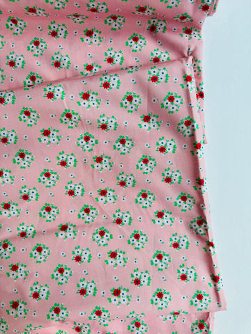 Petite Bouquet on Pink - Pink - MomNSon