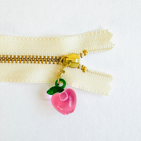 Apple Fruit Zipper - Pink - Atsuko Matsuyama