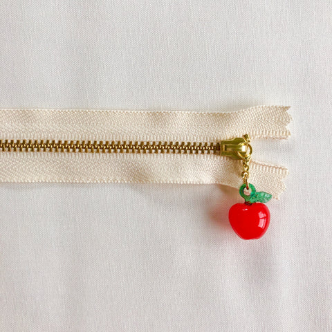 Apple Fruit Zipper - Antique Red
